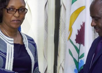 MINEDUC: Dr Uwamariya at the bedside of a chronic patient