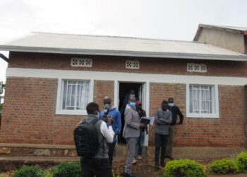 Rwanda Red Cross: Survivors receive solid houses in Ndera