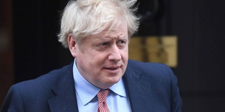 Coronavirus: Boris Johnson revient aux commandes