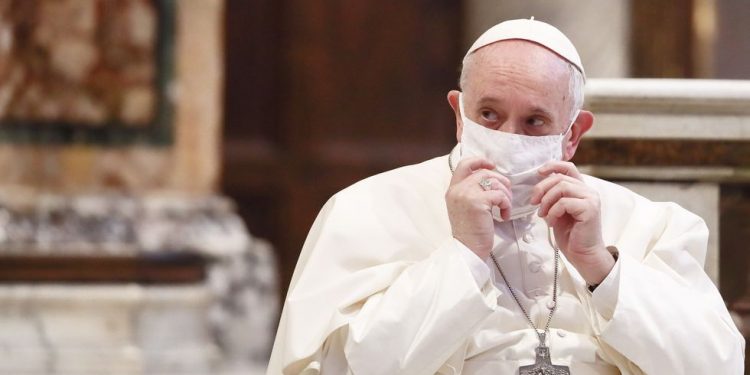 Vatican refuse la bénédiction des mariages homosexuels