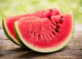 Pastèque, fruit très riche en eau