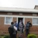 Croix Rouge Rwandaise : des rescapés reçoivent des maisons solides à Ndera