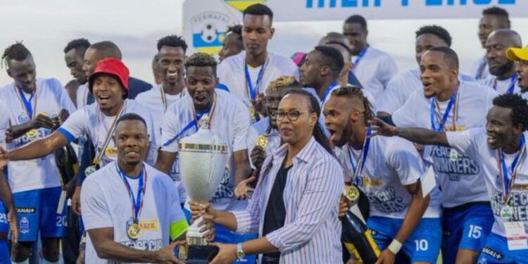 Rayon Sport : la défense et le milieu renforcés