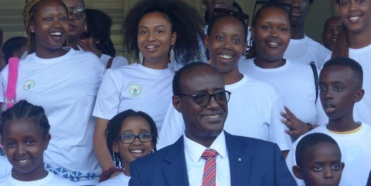 Rwanda-Diaspora : ”Il ne faut jamais vieillir à l’étranger”, Prof. Nshuti Manasseh