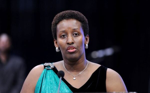 Rwanda : ”Travaillez plus dur et buvez moins’’, Jeannette Kagame