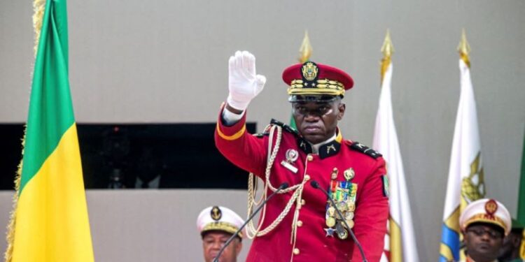 Gabon : Le général Oligui promet de rendre le pouvoir aux civils