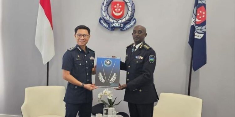 Rwanda-Singapour : Approfondissement de la coopération policière