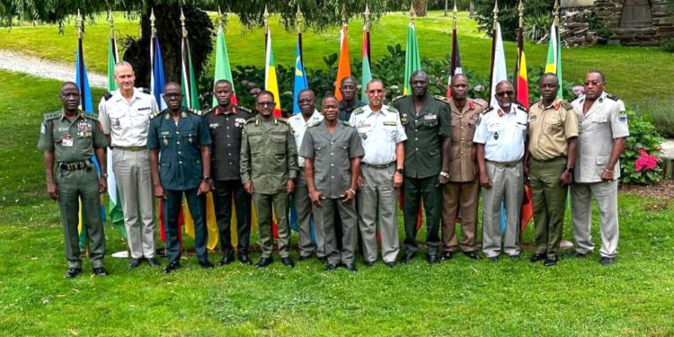 Rwanda-Eurosatory : Echange d’expérience militaire