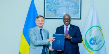 Rwanda-UE: Nduhungirehe félicite Jérémie Blin…