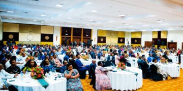 Young Leaders Prayer Breakfast: Bâtir des familles solides et stables
